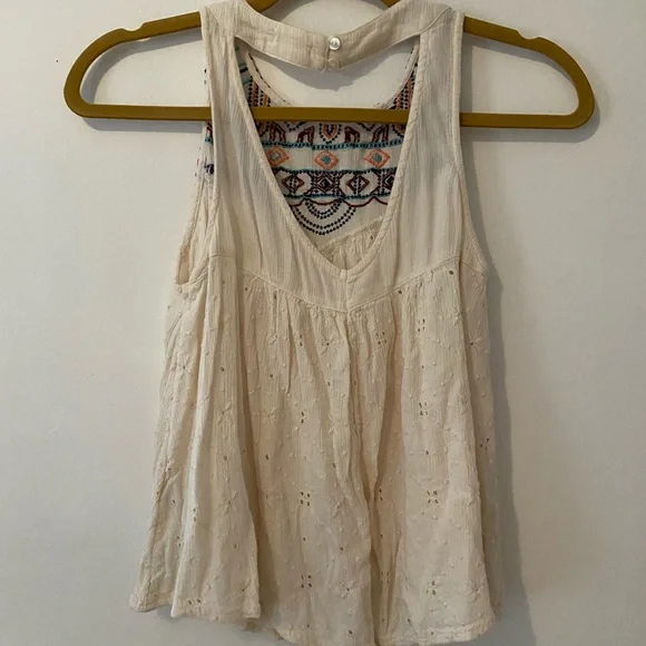 Hollister Eyelet Top - Picture 3 of 5